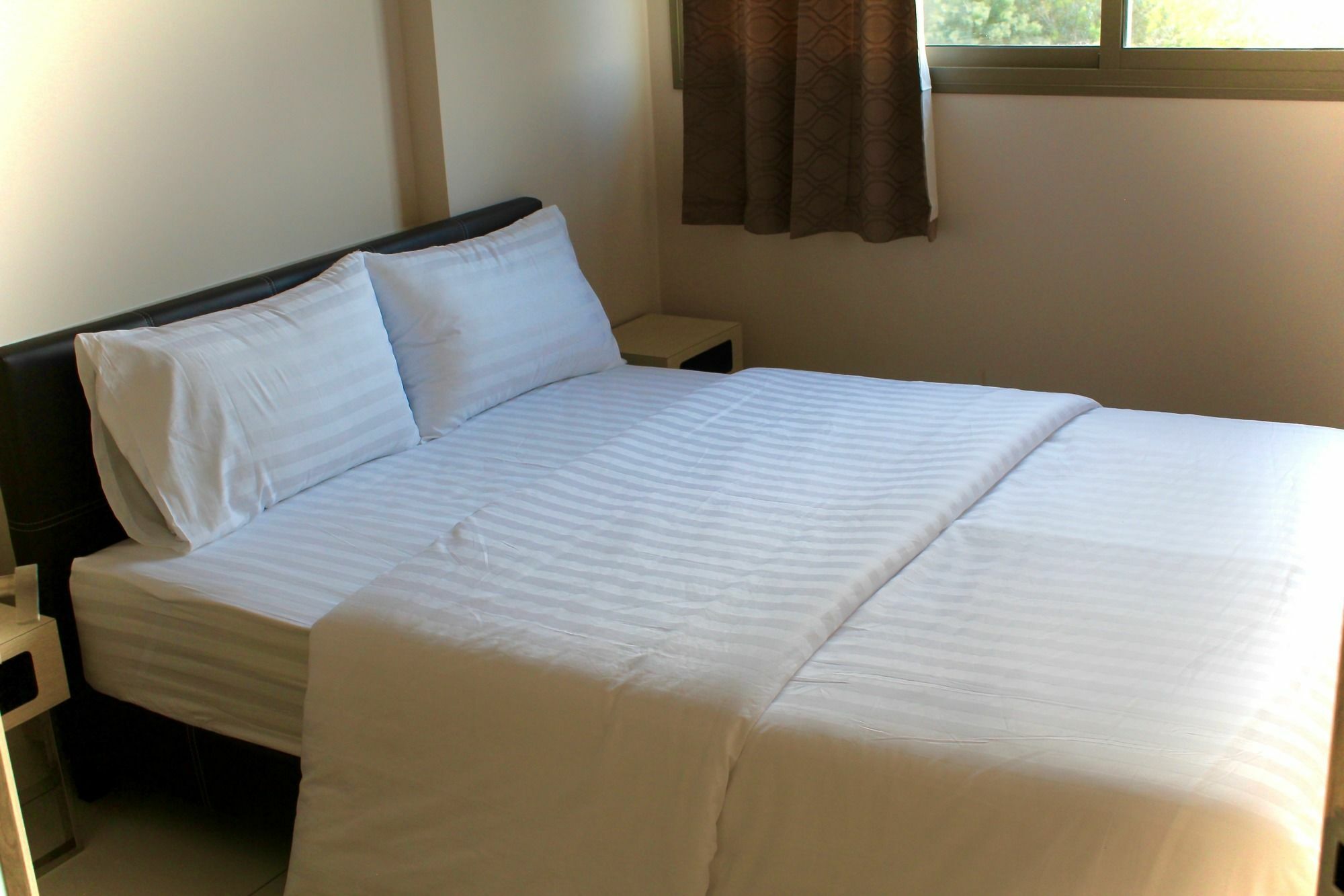 Laguna Beach Resort Джомтиен Бийч Екстериор снимка
